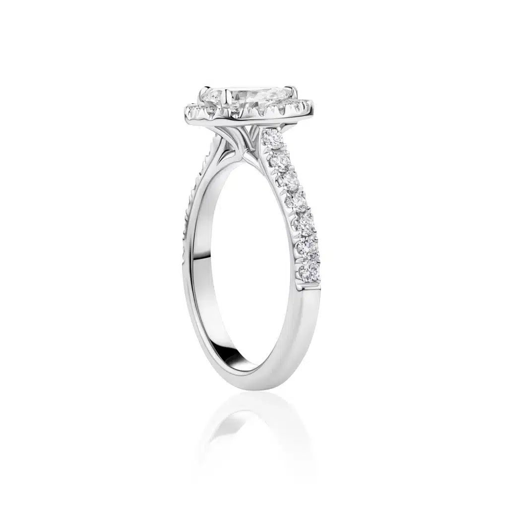 Wattle_White Gold_Pear_Profile_White