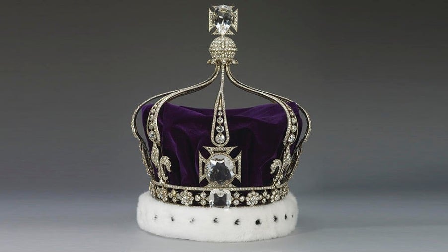 Queen Mary’s Crown, 1911. © Royal Collection Trust